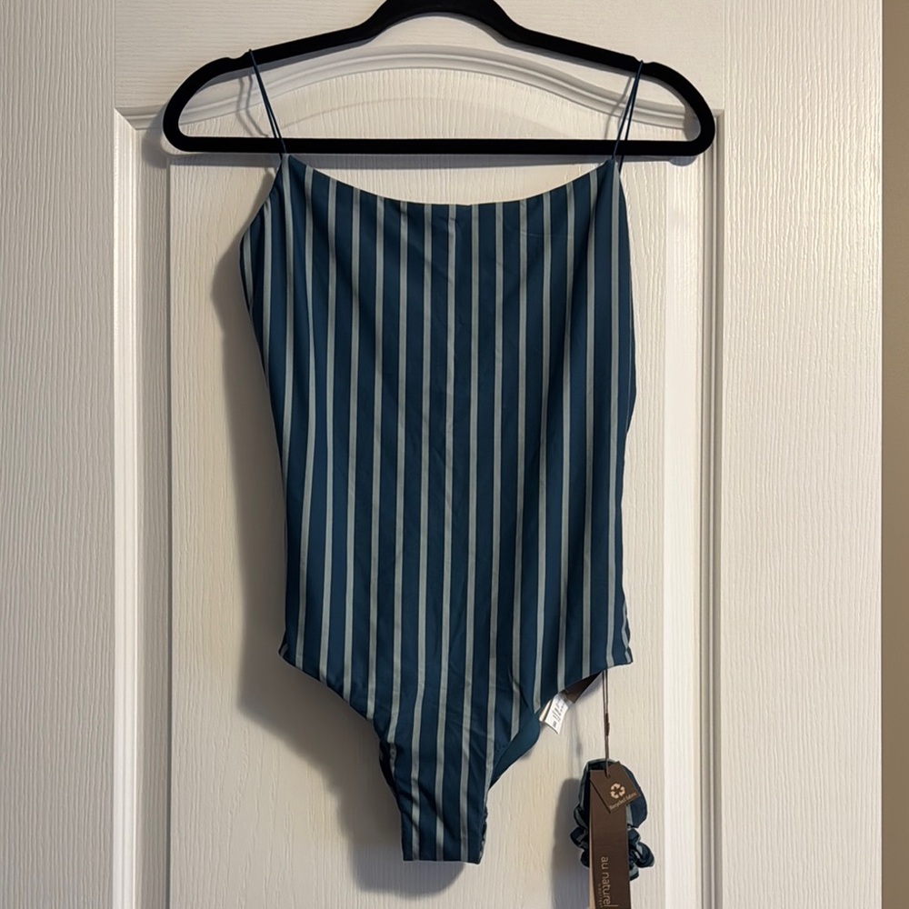 NWT Striped au natural by Gottex women’s swimsuit and hair scrunchie
